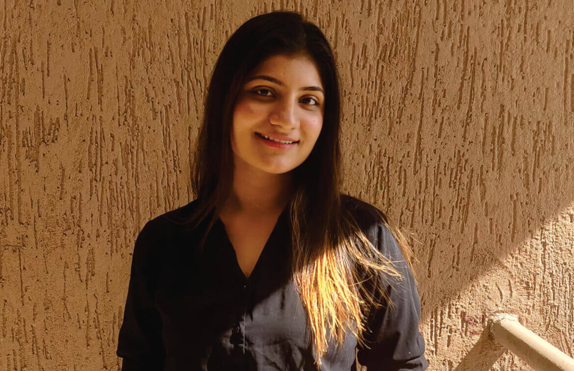 Simran Ahuja, Nail Artist, LookWell Salon