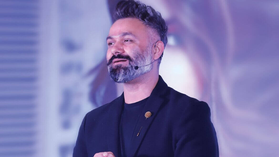 Elevating creativity and hairstyling with Ikonic Creative Team